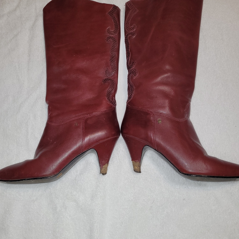 Etienne Aigner Maroon Leather Heeled Boots
